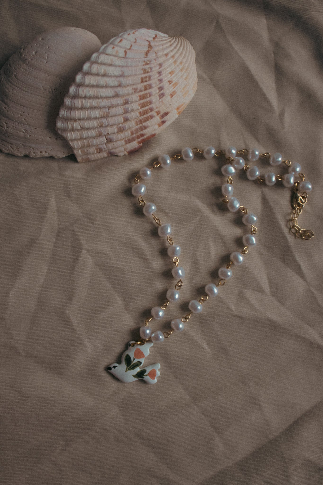 Peachy Dove Chain