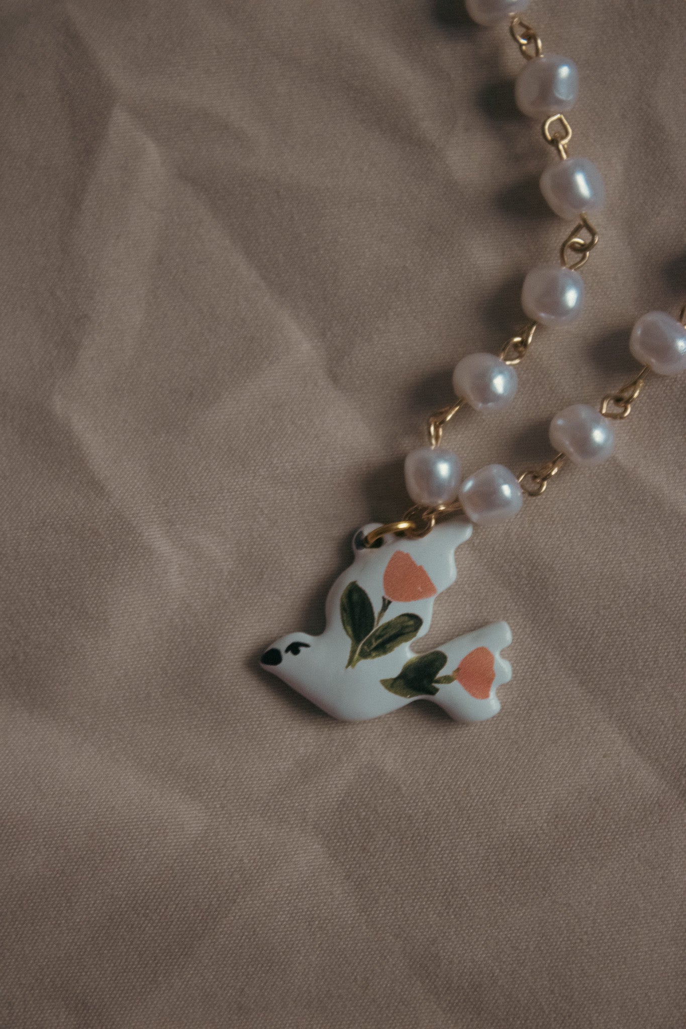 Peachy Dove Chain